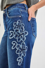 Cargar imagen en el visor de la galería, DK Wash Flower Risen Jeans