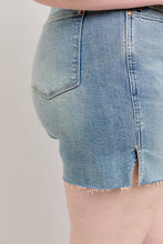 Load image into Gallery viewer, Sarah Curvy Shorts