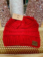 Cargar imagen en el visor de la galería, Women C.C Beanie
