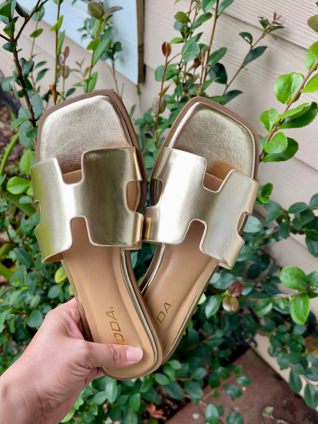 Ginna Gold Sandal