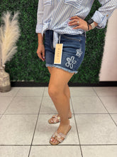 Load image into Gallery viewer, Flower Risen Shorts

