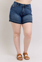 Load image into Gallery viewer, Jenna Curvy Shorts
