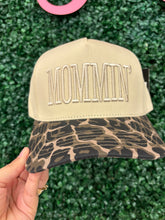 Load image into Gallery viewer, Mommin’ Cap
