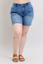 Load image into Gallery viewer, Miley Curvy Shorts
